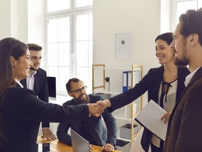 Thumbnail for Times When It's Your Broker Who Should Handle Negotiations