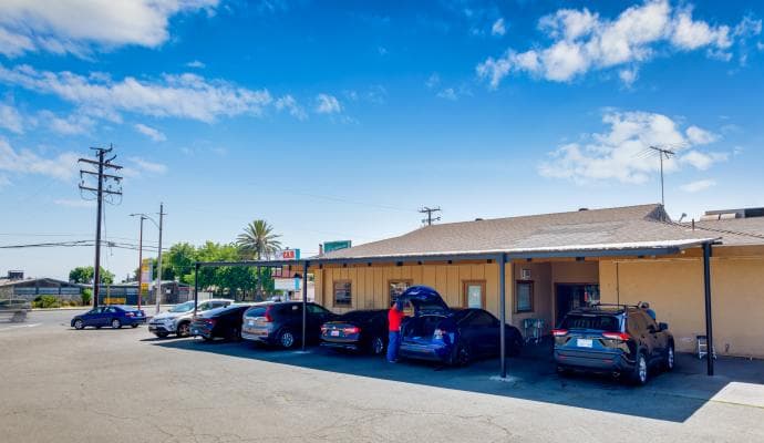 Photo or depiction of a automotive & vehicle business