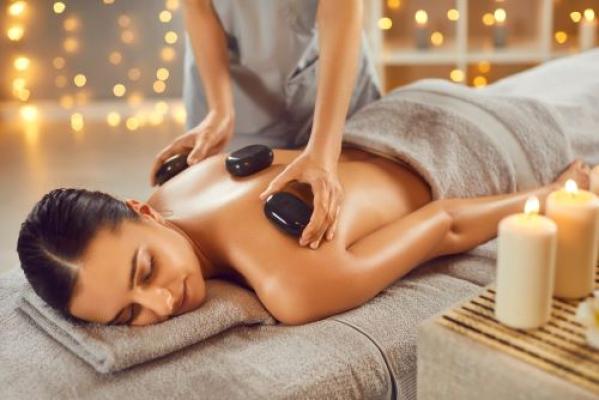 5 Relaxing Massage Techniques Anyone Can Do At Home - Goodnet