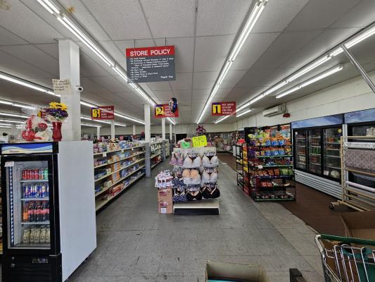 99 Cent And Plus - General Merchandise Shop